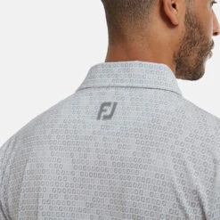 FootJoy Digital Camo FJ Print Lisle Golf Polo Shirt -Golf Sale Store FootJoy SS22 Digital Camo FJ Print Lisle Golf Polo Shirt Grey 88438 Front model 2