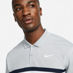 Nike Dry Victory Colourblock Golf Polo Shirt -Golf Sale Store Nike SS22 Dry Victory Colourblock Golf Polo Shirt DH0845 077 M Smoke Grey Obsidian White model 2
