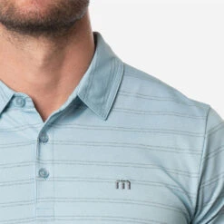 TravisMathew Tahoe Golf Polo Shirt 12 TravisMathew Tahoe Golf Polo Shirt -Golf Sale Store Travis Mathew SS21 Tahoe Polo Shirt 1MW154 Code SHTRA034 M Heather Delphinium Model 2